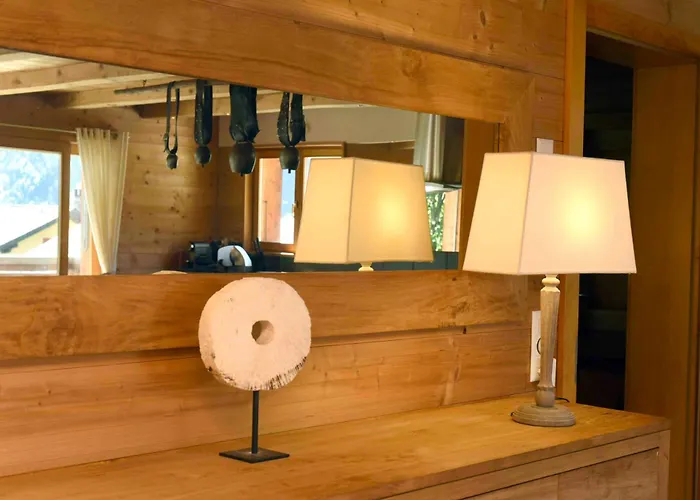 Vent De Soleil, 5 Etoiles Luxe Collection Prestige Numero 14 * Volleges
